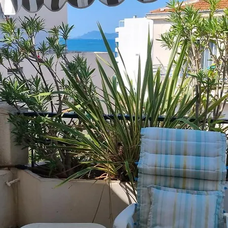 Le Cap St-charles - Spacieux Dernier Etage - Terrasses - Climatisation - Parking Apartamento