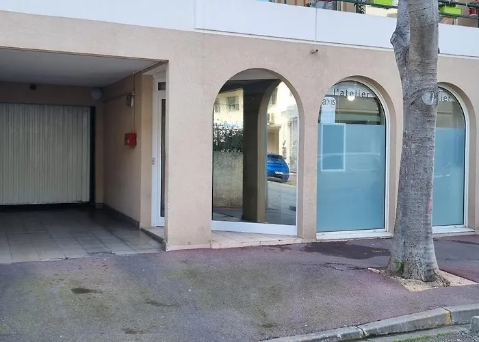 Le Cap St-charles - Spacieux Dernier Etage - Terrasses - Climatisation - Parking * 胡安莱潘