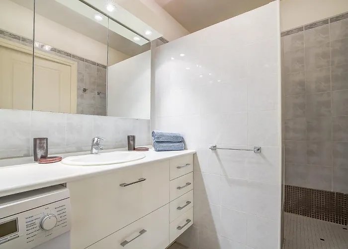 Le Cap St-charles - Spacieux Dernier Etage - Terrasses - Climatisation - Parking * 胡安莱潘