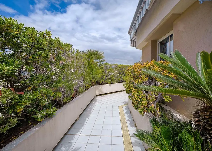 Le Cap St-charles - Spacieux Dernier Etage - Terrasses - Climatisation - Parking * 胡安莱潘