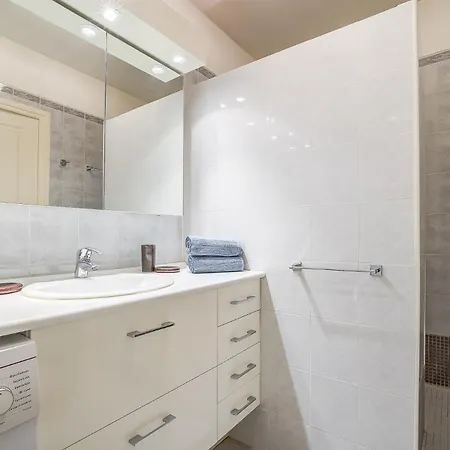 Le Cap St-charles - Spacieux Dernier Etage - Terrasses - Climatisation - Parking * Juan-les-Pins