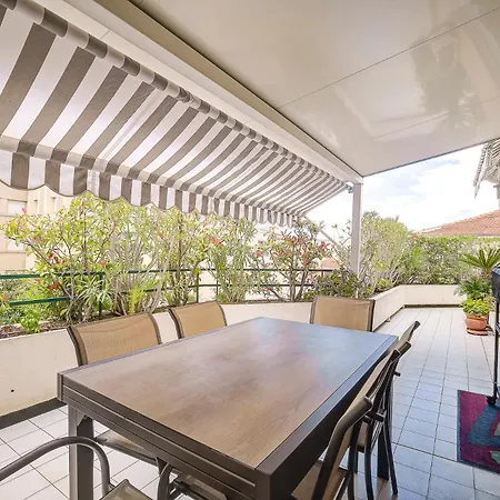 Le Cap St-charles - Spacieux Dernier Etage - Terrasses - Climatisation - Parking شقة *