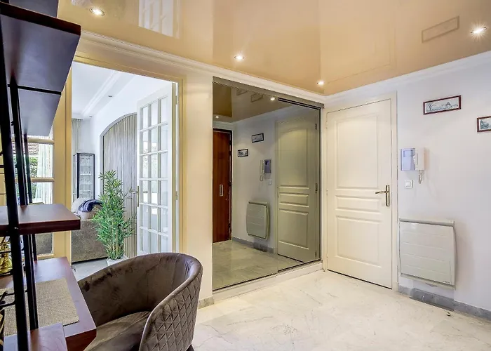 Apartment Le Cap St-charles - Spacieux Dernier Etage - Terrasses - Climatisation - Parking *