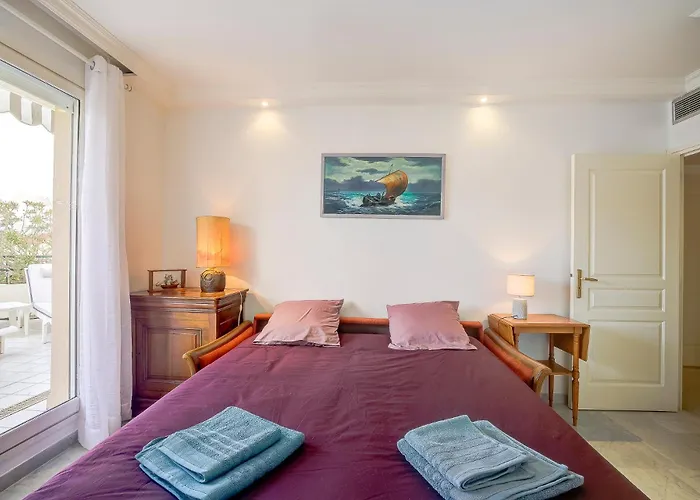 Le Cap St-charles - Spacieux Dernier Etage - Terrasses - Climatisation - Parking Apartment *
