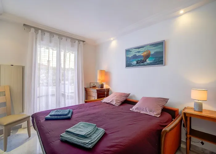 Le Cap St-charles - Spacieux Dernier Etage - Terrasses - Climatisation - Parking * Juan-les-Pins