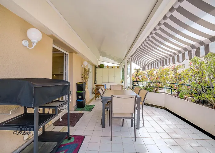 Le Cap St-charles - Spacieux Dernier Etage - Terrasses - Climatisation - Parking Apartment